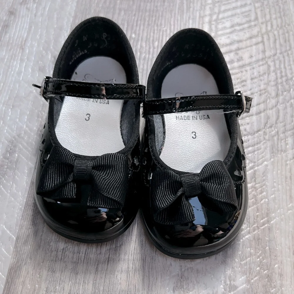 Small Steps patent leather little girl Mary Janes